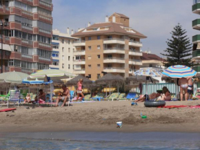 Отель Apartamentos Mary  Фуэнхирола